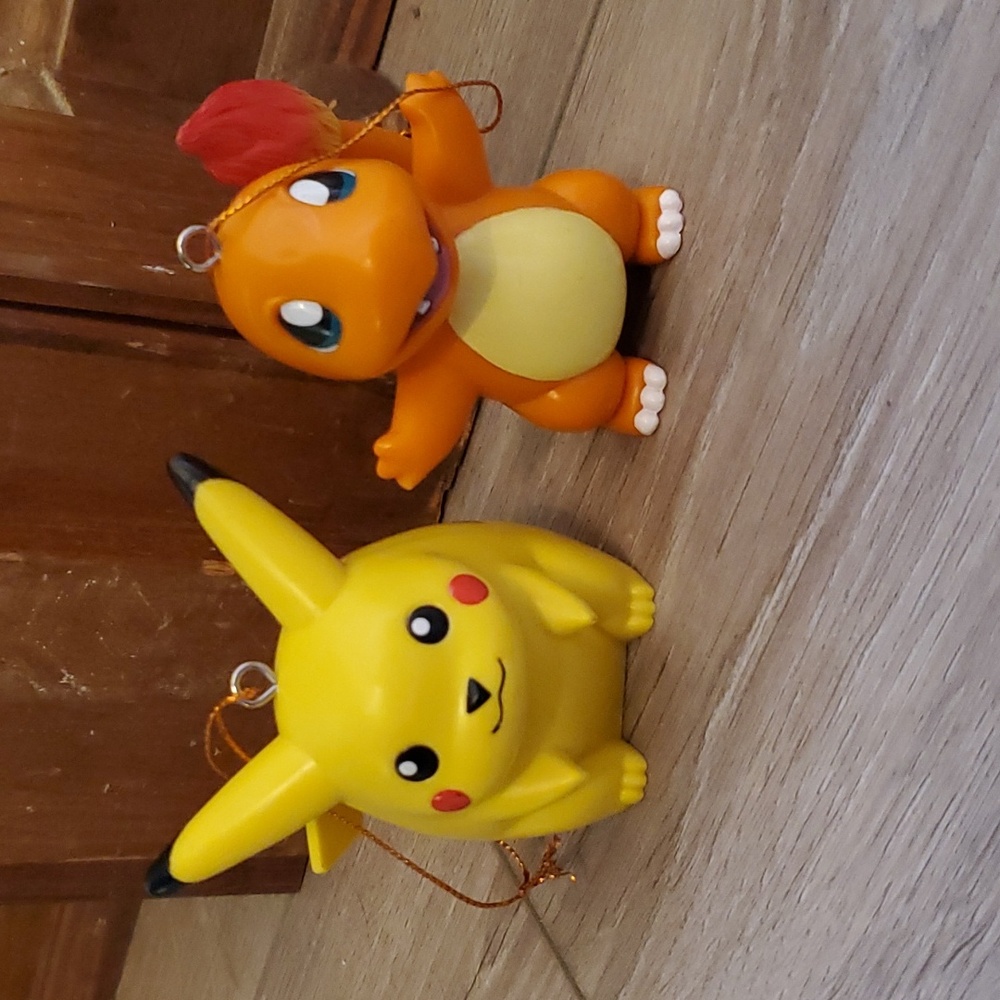 1999 Nintendo Pokémon Pickachu/Charmander Ornament Bundle